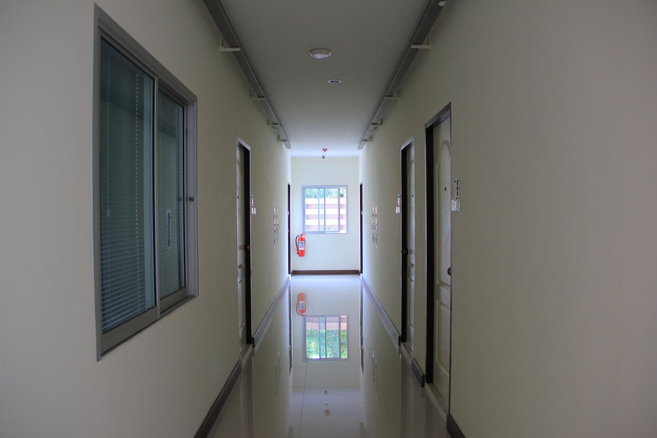Thani Residence Csonburi Kültér fotó