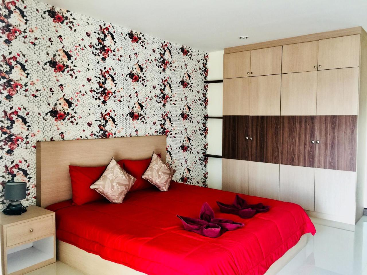 Thani Residence Csonburi Kültér fotó